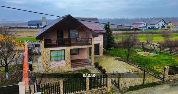 COMISION ZERO Casa spatioasa &icirc;n Sasar cu curte și garaj
