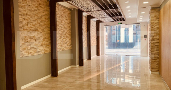 Spatiu comercial, 240 mp, zona Centrala