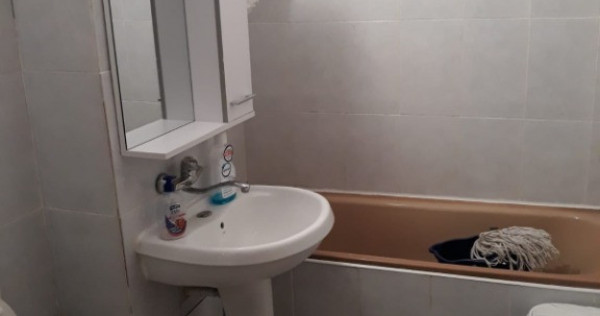 Apartament 2 camere de inchiriat Craiova zona Facultatii de Drept