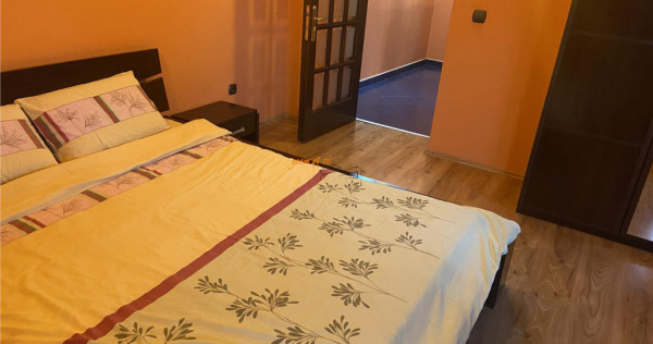 Apartament 4 camere , zona centrala - Inspectoratul Scolar ,