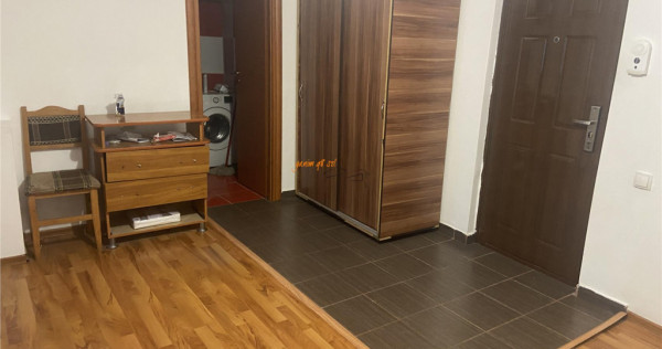 Garsoniera de , zona Spitalul Judetean Focsani , 28 mp , de