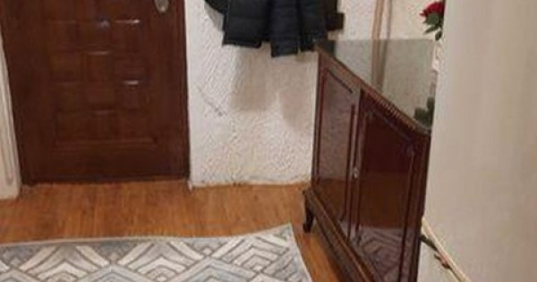 Vitan mall etaj 8 decomandat