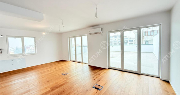 Penthouse cu 4 camere 111 mp utili terasa 78 mp doua locuri