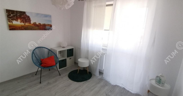 Apartament 3 camere decomandate balcon parcare zona Calea Ci