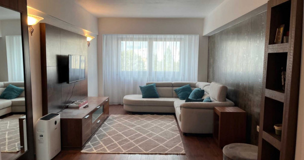 Apartament 3 camere renovat Centrul Civic- AFI