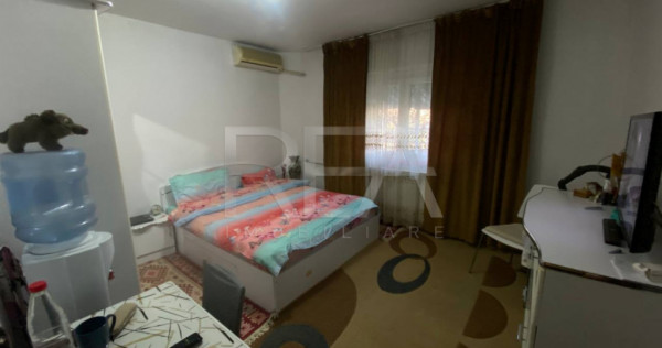 4 camere - Decomandat- 94mp - Trafic Greu