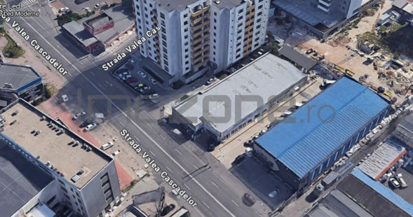 INVESTITIE. Teren cu cladire tip hala/spatiu comercial 97...