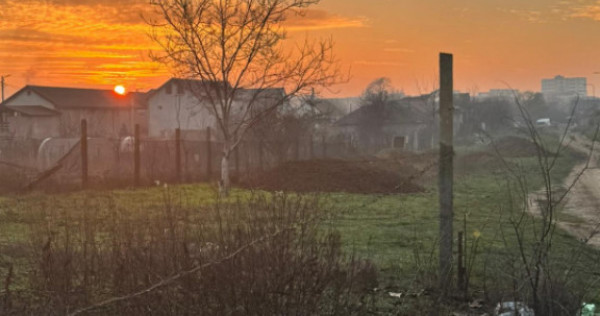 Teren intravilan 640 mp, deschidere 20 m, Bariera Valcii, ap