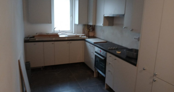 Apartament 2 camere de vanzare, zona Ursului (Centrala)