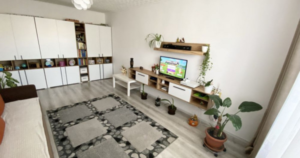 Apartament 3 camere Craiter,renovat 135000 Euro