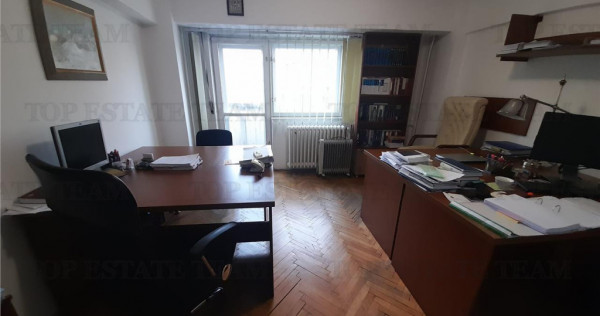 Piata Unirii chiar la metrou in exclusivitate 2 camere cu