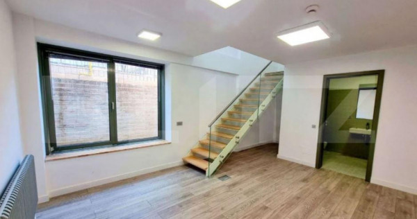 Birou cu 5 incaperi, Parter, 250 mp, zona Parcului Central