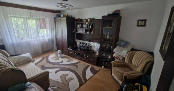 Apartament de vanzare 3 camere, zona Canta - Bariera BJATM,