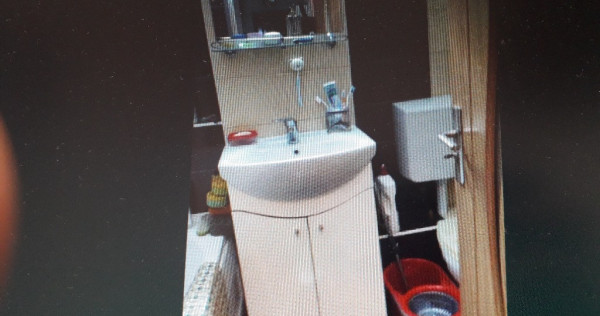 Apartament cu 3 Camere Decomandate Zona George Enescu