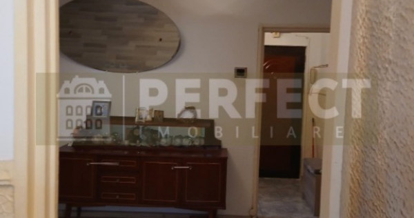 Apartament 2 camere SEMIDEC. etaj4,PRET 42999 euro