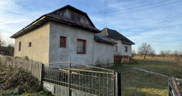 Două case pe același teren, 180 mp utili, 25 ari, Șindre?