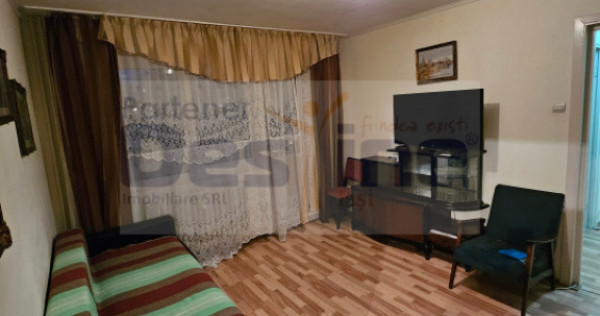 Apartament 2 camere-Semidecomandat- Podu Ros