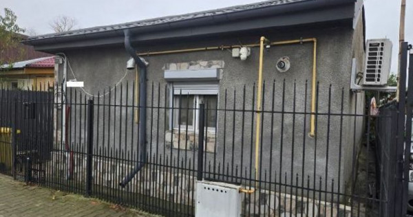 Cota de 2/4 din casa si teren, Loc Calarasi, Jud Calarasi