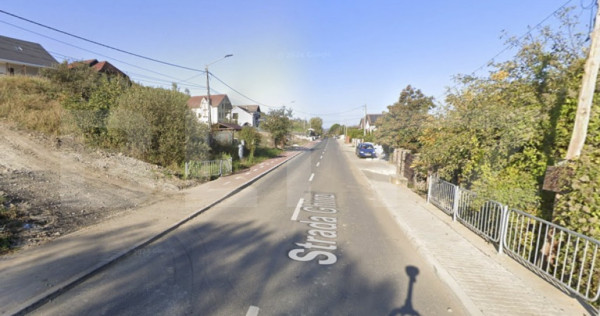 Teren intravilan , 5 ari, zona Ghinda