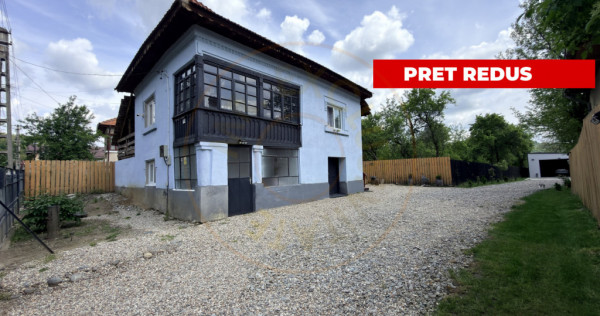 Casă + garaj modern de 80 mp pe teren de 782 mp &icirc;n C&acirc;mpul