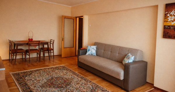 &Icirc;nchiriez apartament decomandat 80 mp, 3 camere, etaj 3, str. Brăilei