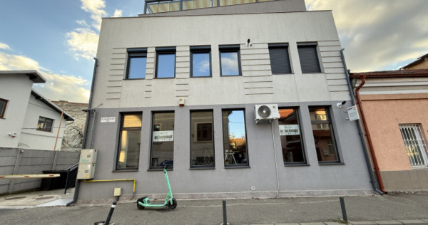 Spatiu de birou - 85 mp, 2 garaje, Central - zona Clinicilor