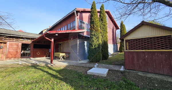 Casă / Vilă cu 3 camere de v&acirc;nzare-Cacica-Suceava