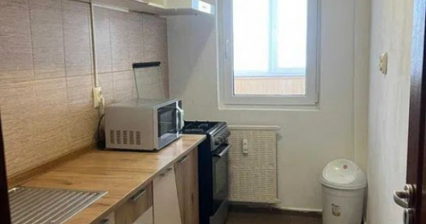 Garsoniera Decomandata 1 Decembrie Metrou