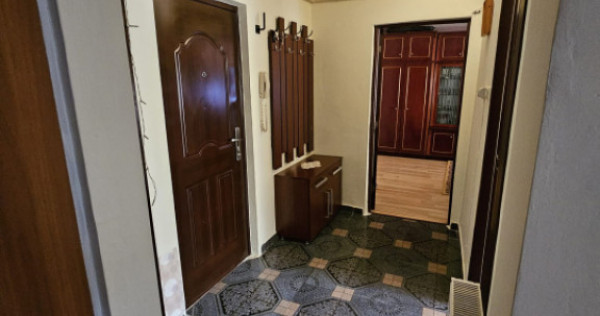 Apartament 2 camere, 52 mp, zona Hotvon