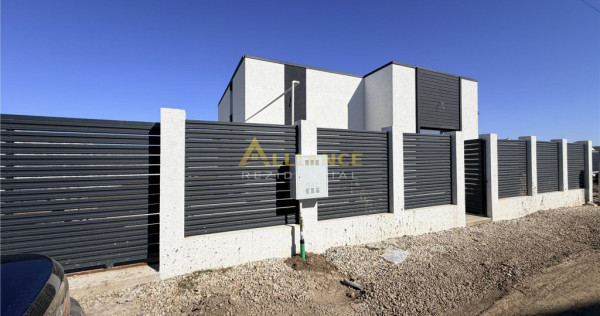 CASA PARTER_3 CAMERE_5 MIN FATA DE STATIA DE METROU T.ARGHEZ