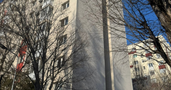 Apartament 2 camere Berceni, Straja