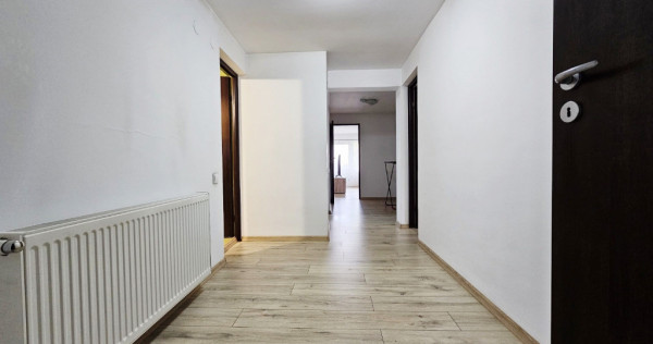 Casa mare pentru 2 familii|locatie buna