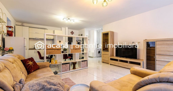 Apartament ultracentral cu loc de parcare, 2 camere cu te...