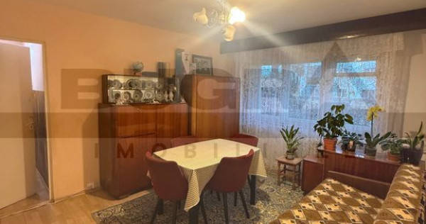 Apartament 3 camere, 50 mp, boxa, zona Aleea Retezat