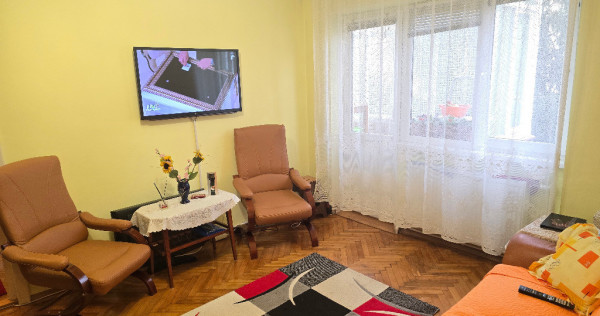 Vand apartament 2 camere in Deva, zona Zamfirescu, et. 2