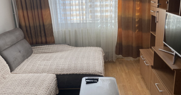 &Icirc;nchirierez apartament cu 3 camere zona Luica-Zetari