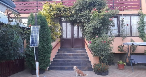 Casa / Vila ( P + E + Pod ) Zona Mitocul Dragomirnei
