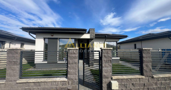 Casa individuala cu panouri solare si pompa de caldura