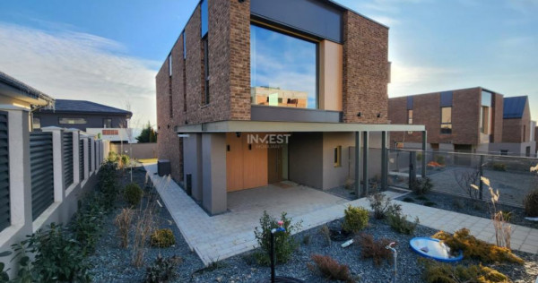 CASA EXCLUSIVISTA, 175mp utili, 5 camere, 3 bai,