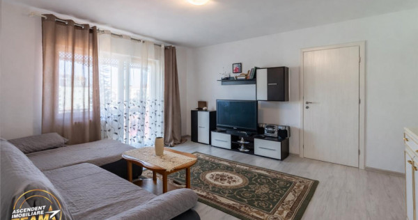 FILM! Apartament 2 camere,luminos,loc parcare,zona centrala