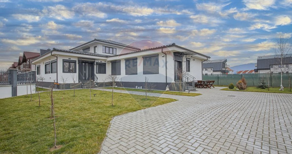 Casă premium cu 270 mp utili, 7 camere ,curte generoasă...