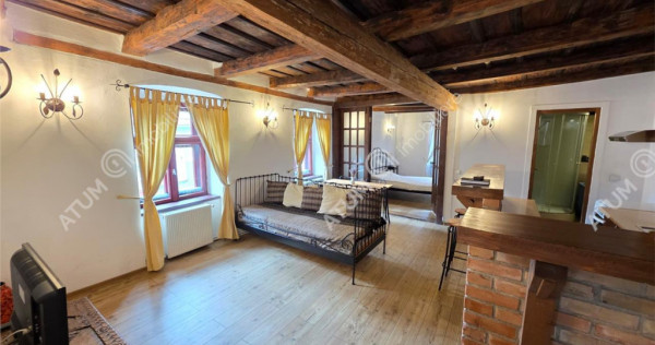 Apartament cu 3 camere decomandate in Centrul Istoric din Si