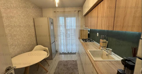 Apartament 2 camere, decomandat - zona Noua