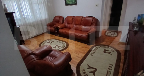 V&acirc;nzare apartament 2 camere, vis-a-vis de Școala nr. 8