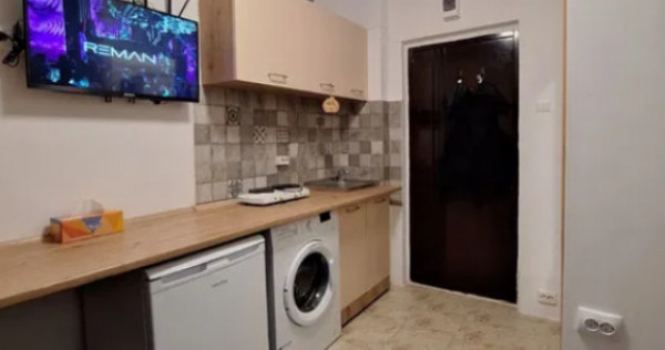 Camera de camin cu baie proprie - zona Florilor