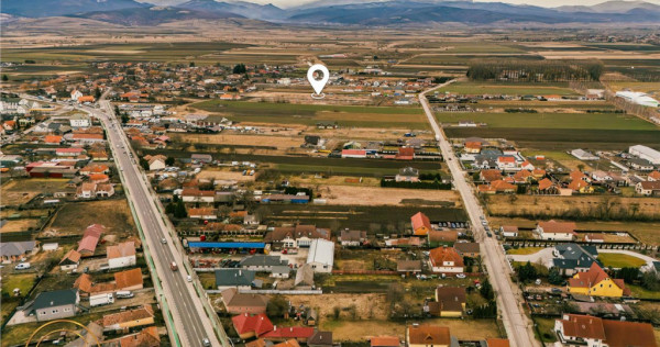 FILM! Terenuri intravilane de 680mp de , cu utilitati, Targu