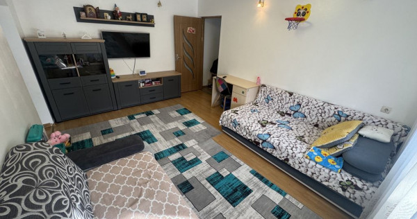 Apartament 2 camere zona Poarta 6