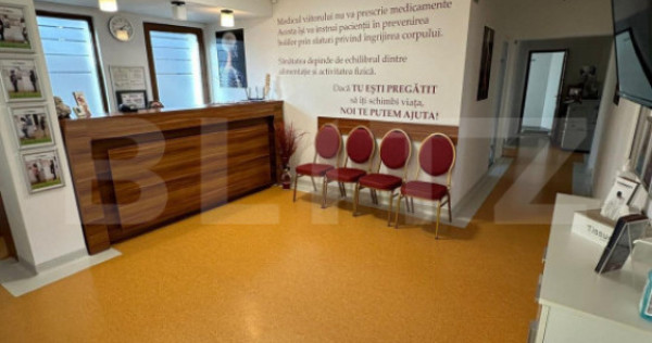 Spatiu comercial, 90 mp, parcare, zona &Icirc;ntre Lacuri