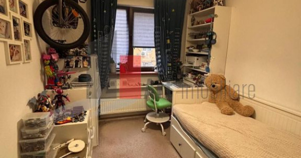 V&acirc;nzare apartament 3 camere Prelungirea Ferentari - Șc....