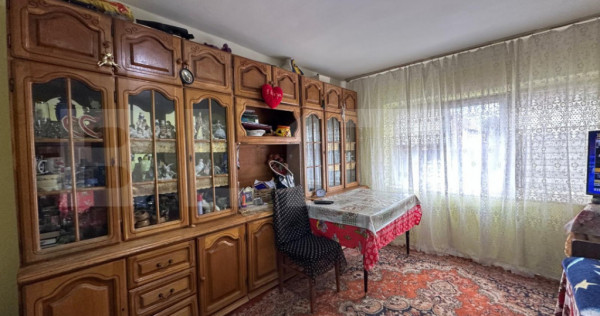 Apartament 3 camere, 80 mp - Cartier Movilei, Sacele